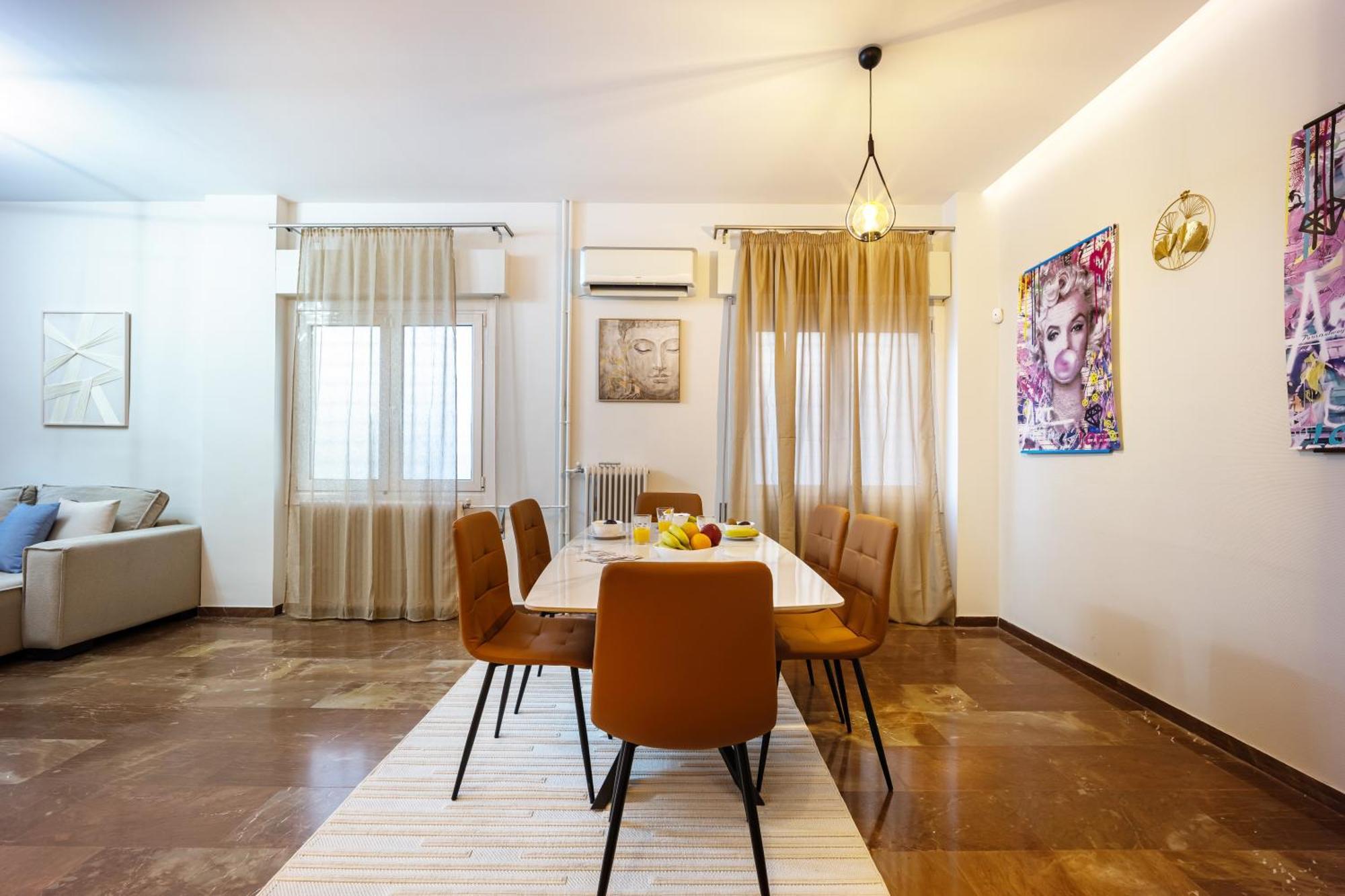 Spacious Garden Apartment